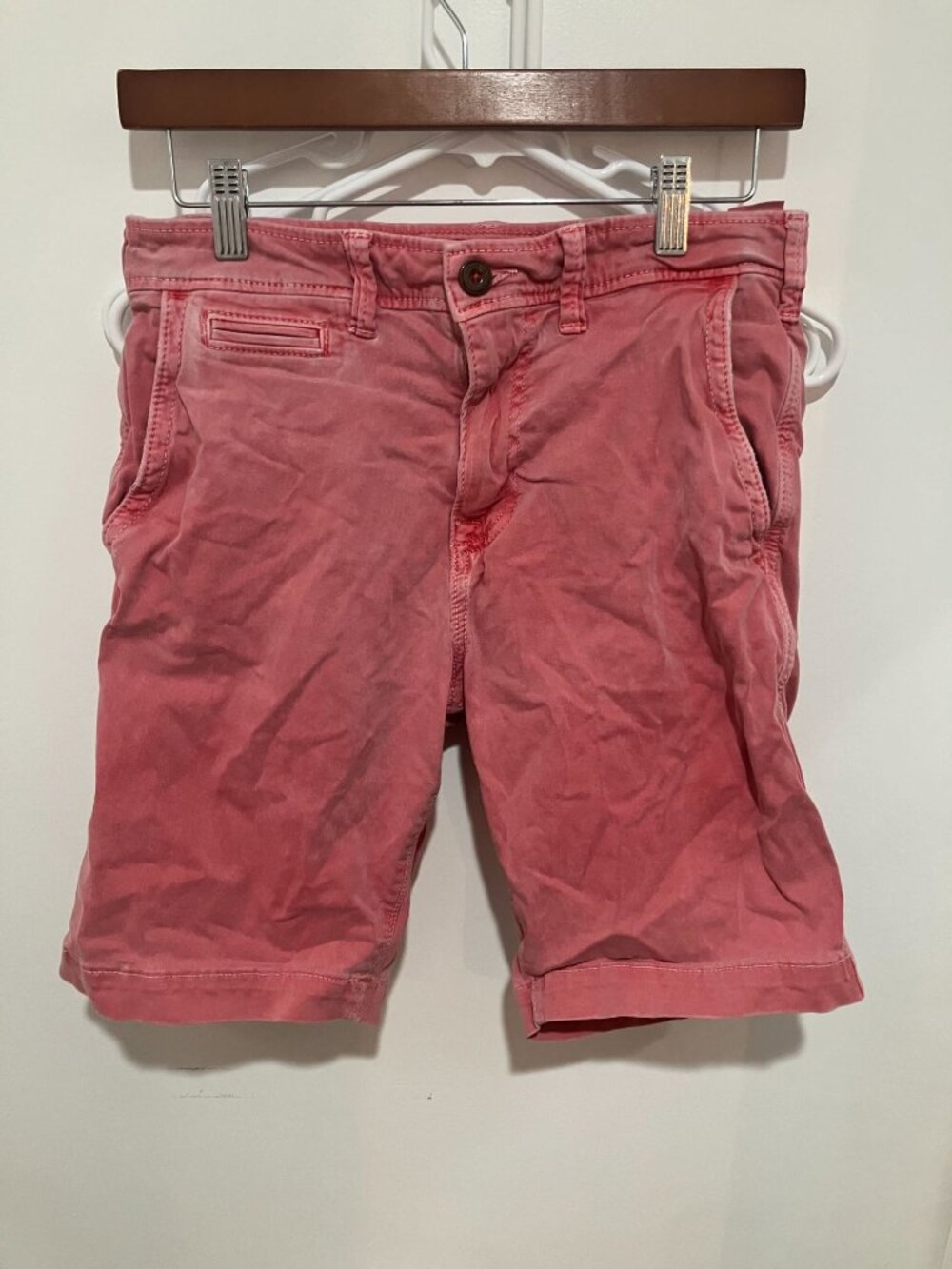 American Eagle Men’s Extreme Flex Khaki Chino Shorts Coral Pink Wash Size 28